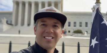 Eddie goes to Washington