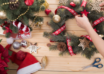 RETURN OF THE ANNUAL CHRISTMAS WREATH AUCTION