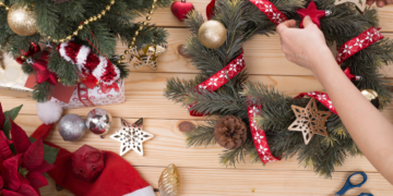 RETURN OF THE ANNUAL CHRISTMAS WREATH AUCTION