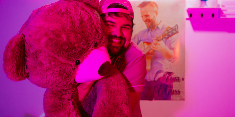 J.R. Price and Tom Goss Are Wretchedly in Love in “Dance with Me”