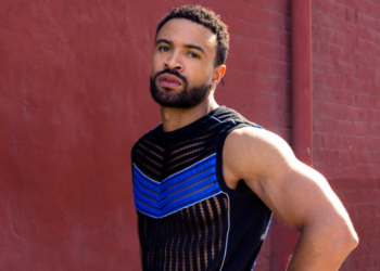 MASSBRANDED: Reaches for The Stars in Collection No. 6: Sixth Dimension