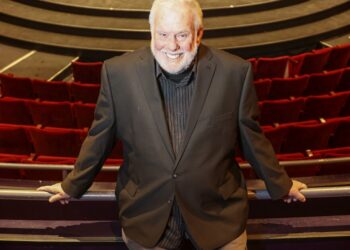 Sam Woodhouse Will Retire as Artistic Director of San Diego Repertory Theatre in September 2022