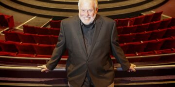 Sam Woodhouse Will Retire as Artistic Director of San Diego Repertory Theatre in September 2022