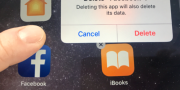 Why I Quit Facebook￼