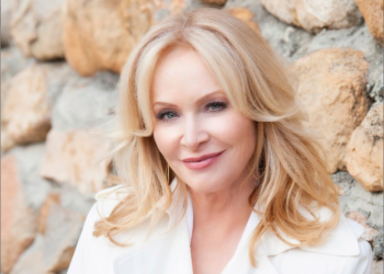 Mayor Gloria Honors Sandra Maas and Other Influential ‘Women of Distinction’ 