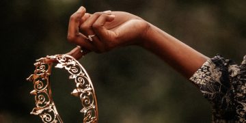 Closure? I hardly know her