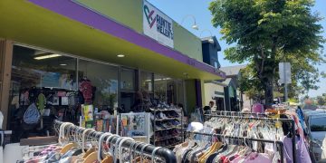 ‘A bright light’ goes dim